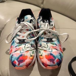 Adidas’s woman’s shoes size 8.5